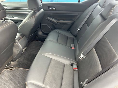 Used 2022 Nissan Altima 2.5 SR image 7