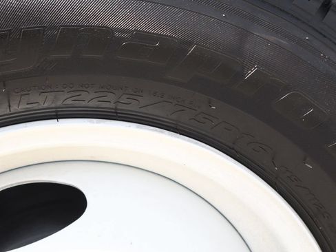 Used 2024 Ford E-350 and Econoline 350 Super Duty w/ Power Windows & Locks Group RWD image 38