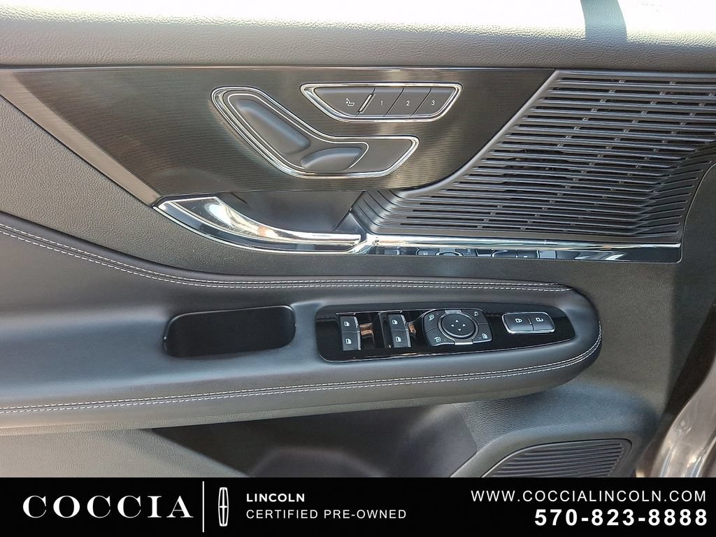 Certified 2022 Lincoln Corsair Reserve w/ Equipment Group 201A AWD/4WD image 12