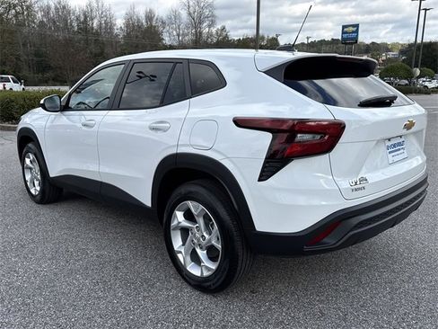 New 2026 Chevrolet Trax LS w/ LS Convenience Package image 5