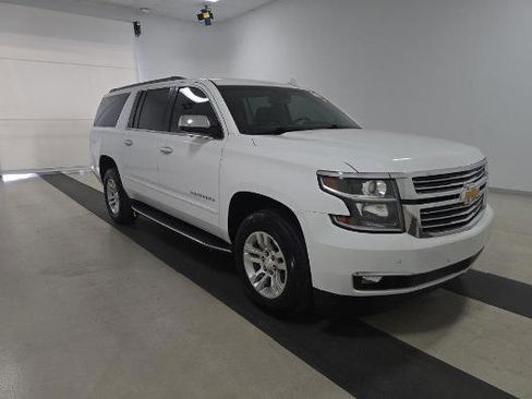 Used 2019 Chevrolet Suburban Premier image 1