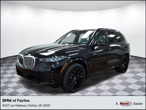 New 2026 BMW X5 xDrive40i w/ M Sport Package image 1