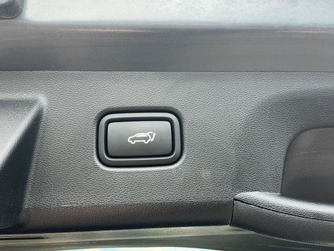 Certified 2025 Hyundai Tucson SEL AWD/4WD image 10