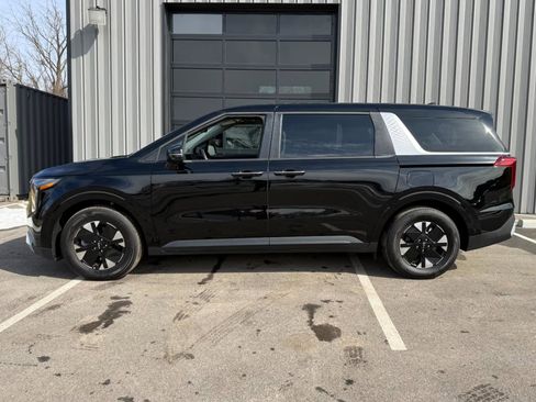 Used 2026 Kia Carnival LXS image 8