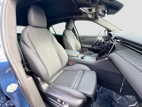 New 2025 Maserati Grecale Modena image 16