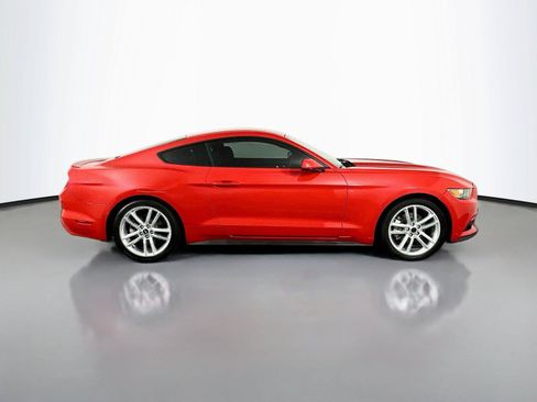 Used 2015 Ford Mustang Coupe RWD image 16