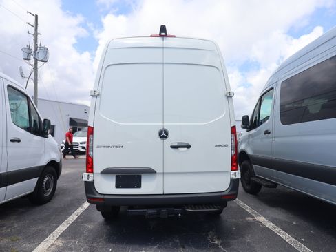 New 2025 Mercedes-Benz Sprinter 2500 image 5