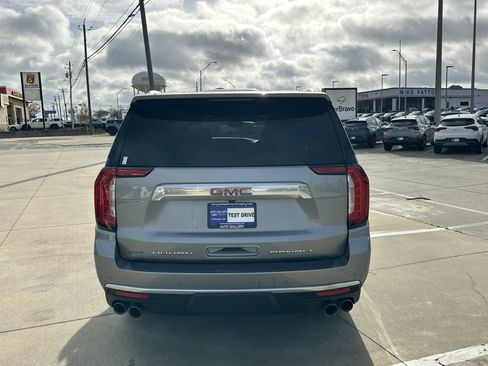 Certified 2023 GMC Yukon XL Denali image 7