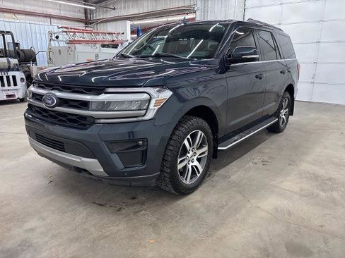 Certified 2022 Ford Expedition XLT AWD/4WD image 4