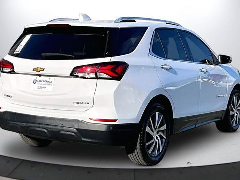 Used 2023 Chevrolet Equinox Premier image 9