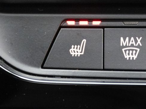 Used 2025 BMW Z4 M40i w/ Edition image 19