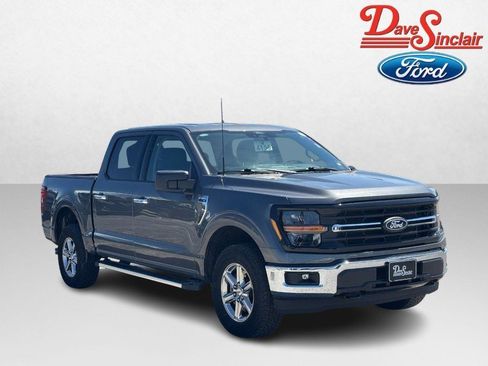 Used 2025 Ford F150 XLT w/ Equipment Group 301A Standard AWD/4WD image 4