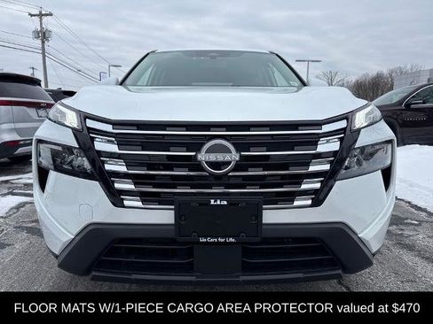Certified 2025 Nissan Rogue SV AWD/4WD image 3