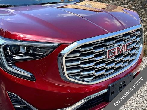 Used 2019 GMC Terrain Denali w/ Driver Alert Package II AWD/4WD image 23