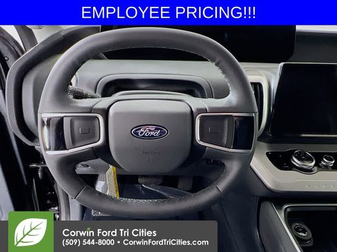 New 2026 Ford Expedition Active AWD/4WD image 8