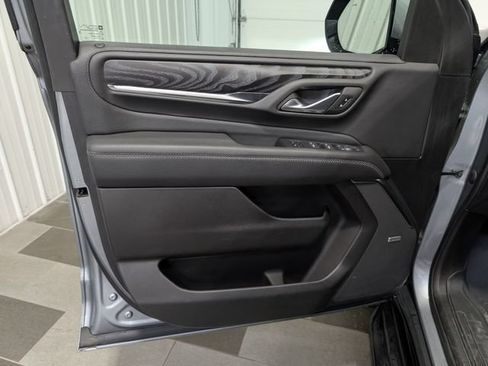 Used 2023 GMC Yukon Denali AWD/4WD image 13
