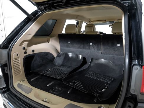 Used 2017 Jeep Grand Cherokee Limited image 52