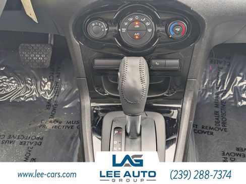 Used 2015 Ford Fiesta SE w/ Equipment Group 201A image 16