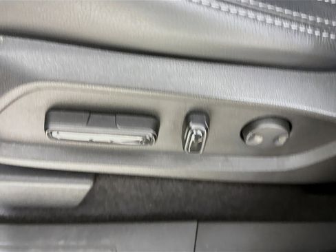 Certified 2024 Honda Pilot Touring image 24