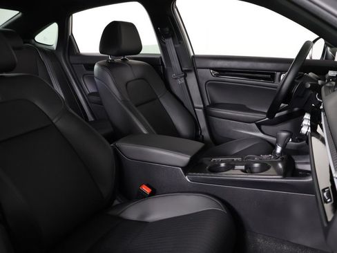 Used 2025 Honda Civic Sport Touring image 32