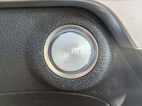 Used 2023 Kia Telluride S image 32