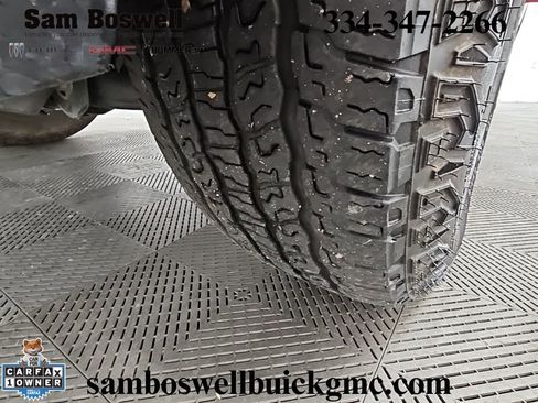 Used 2024 Chevrolet Colorado Z71 w/ Z71 Convenience Package 2 image 46