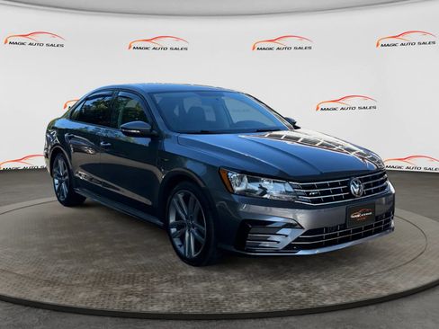 Used 2018 Volkswagen Passat 2.0T R-Line FWD image 5