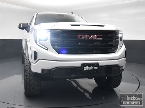 Used 2023 GMC Sierra 1500 Elevation w/ Preferred Package AWD/4WD image 50