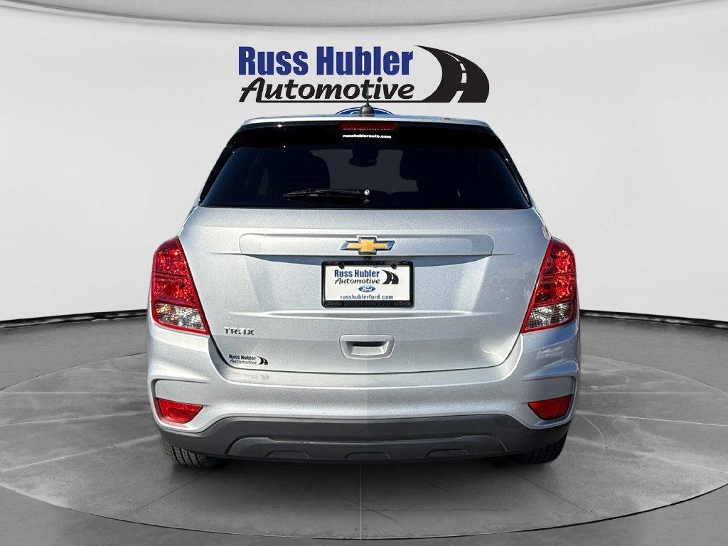 Used 2020 Chevrolet Trax LS w/ Tint and Cruise Package FWD image 4