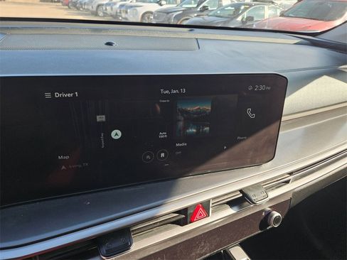 Used 2024 Kia Sorento S image 22