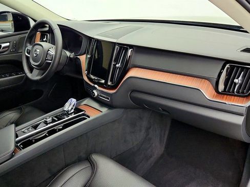 Used 2024 Volvo XC60 T8 Ultimate w/ Protection Package Premier AWD/4WD image 25