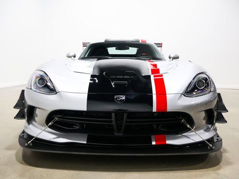 Used 2017 Dodge Viper ACR w/ Extreme Aero Package RWD image 18