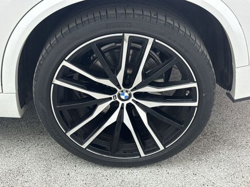 Used 2021 BMW X5 xDrive40i w/ M Sport Package image 41
