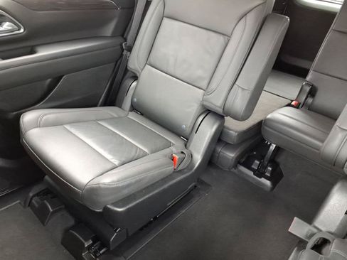 Used 2024 Chevrolet Tahoe LT RWD image 22
