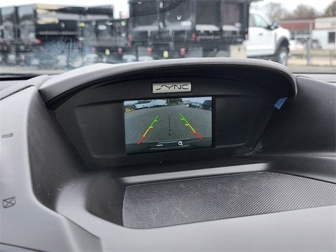 Certified 2017 Ford Escape SE w/ SE Cold Weather Package image 21