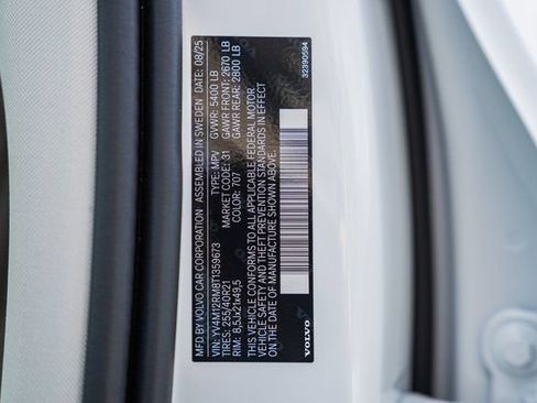 Used 2026 Volvo XC60 B5 Ultra w/ Protection Package Premier AWD/4WD image 36
