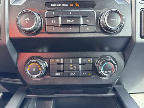 Used 2019 Ford F150 XL w/ Equipment Group 101A Mid RWD image 16