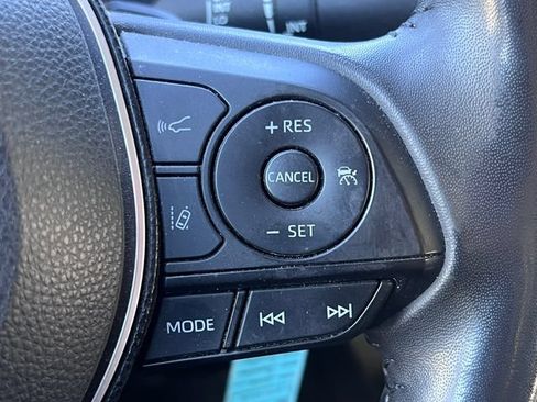 Used 2020 Toyota Corolla SE FWD image 18