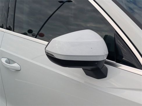 Used 2024 Audi Q3 2.0T Premium Plus image 12