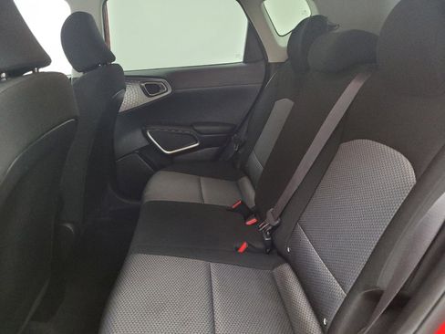 Used 2021 Kia Soul LX image 18