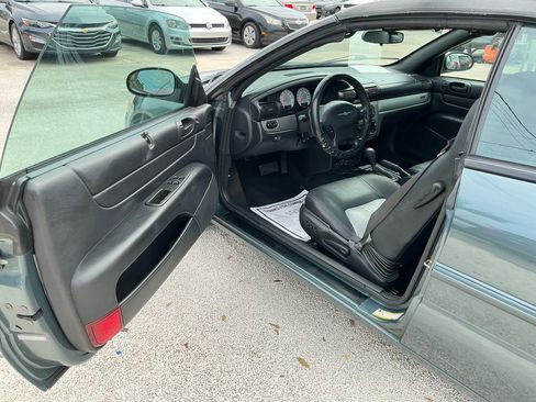 Used 2006 Chrysler Sebring GTC w/ Security Group image 10