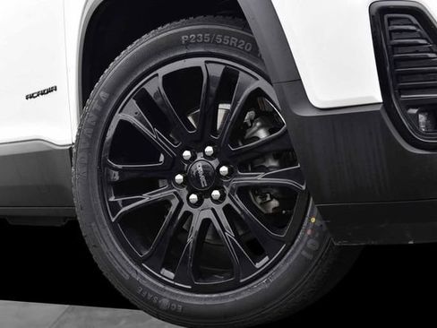 Used 2023 GMC Acadia SLT w/ Elevation Edition FWD image 3
