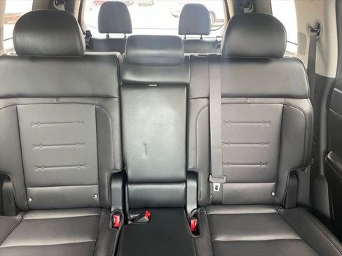 Used 2025 Hyundai Santa Fe Limited FWD image 16