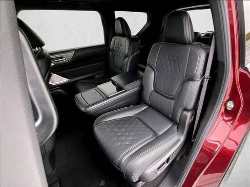 Used 2025 INFINITI QX80 Autograph AWD/4WD image 28