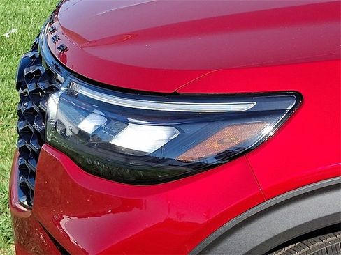 Certified 2025 Ford Explorer ST-Line image 30