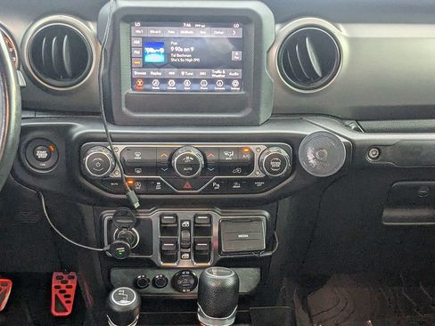 Used 2020 Jeep Gladiator Sport w/ Quick Order Package 24S AWD/4WD image 17