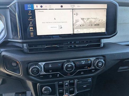 Used 2024 Jeep Wrangler Sport S image 14