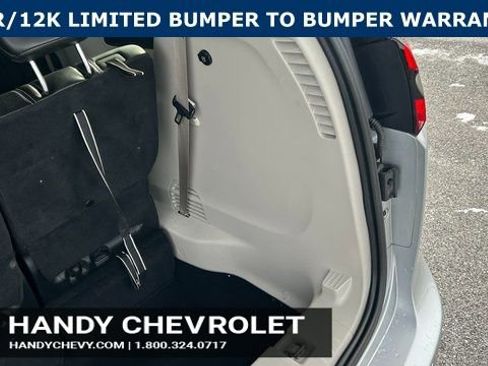 Used 2024 Chrysler Pacifica Touring-L image 13