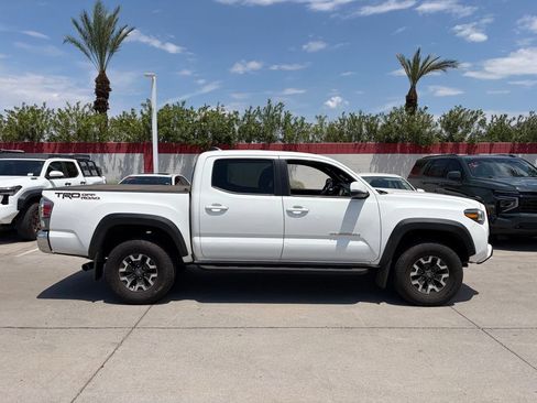 Used 2021 Toyota Tacoma TRD Off-Road RWD image 3