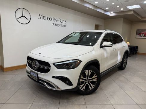 Certified 2025 Mercedes-Benz GLA 250 image 1